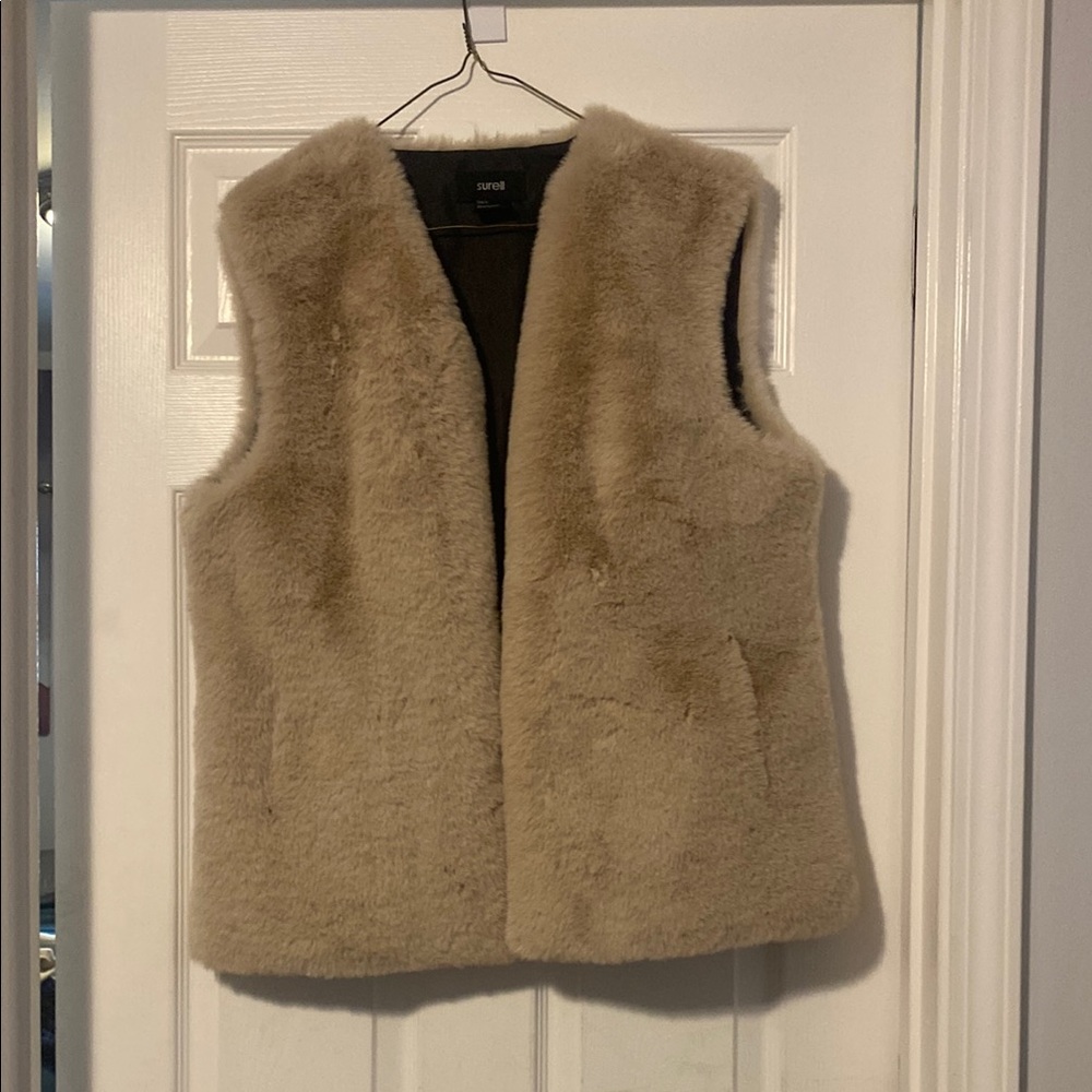 Surell Cream Faux Fur Vest